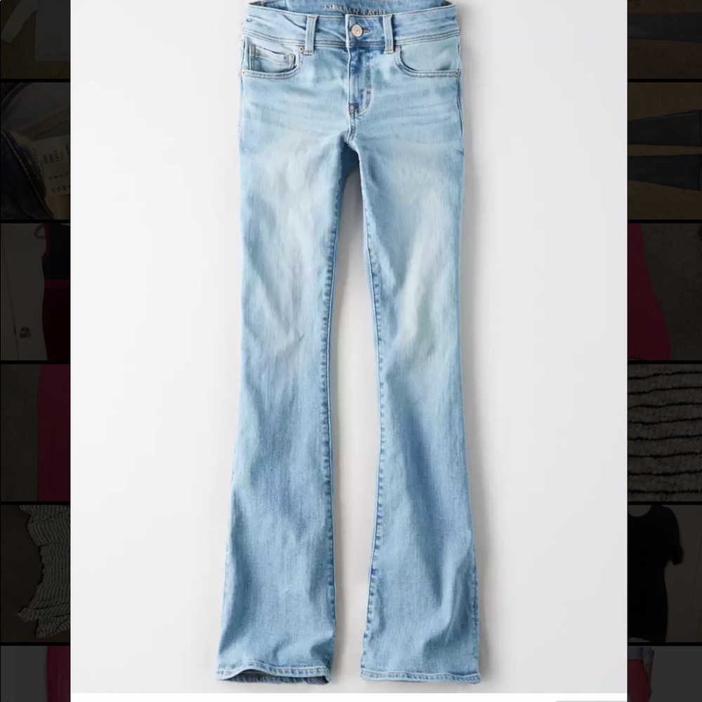 AE kick boot light wash jeans size 8 Long